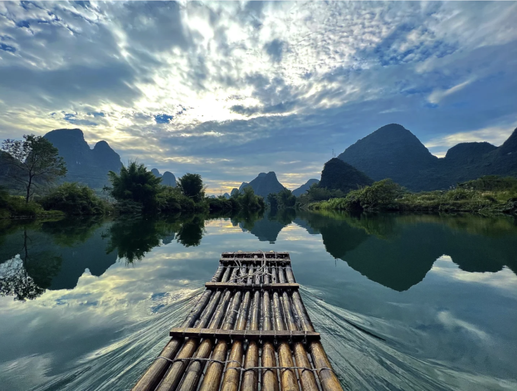 Yulong River Bamboo Drifting