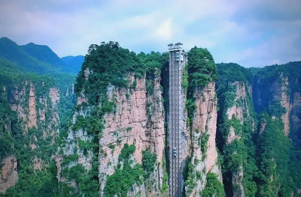 Bailong Elevator cliff descent