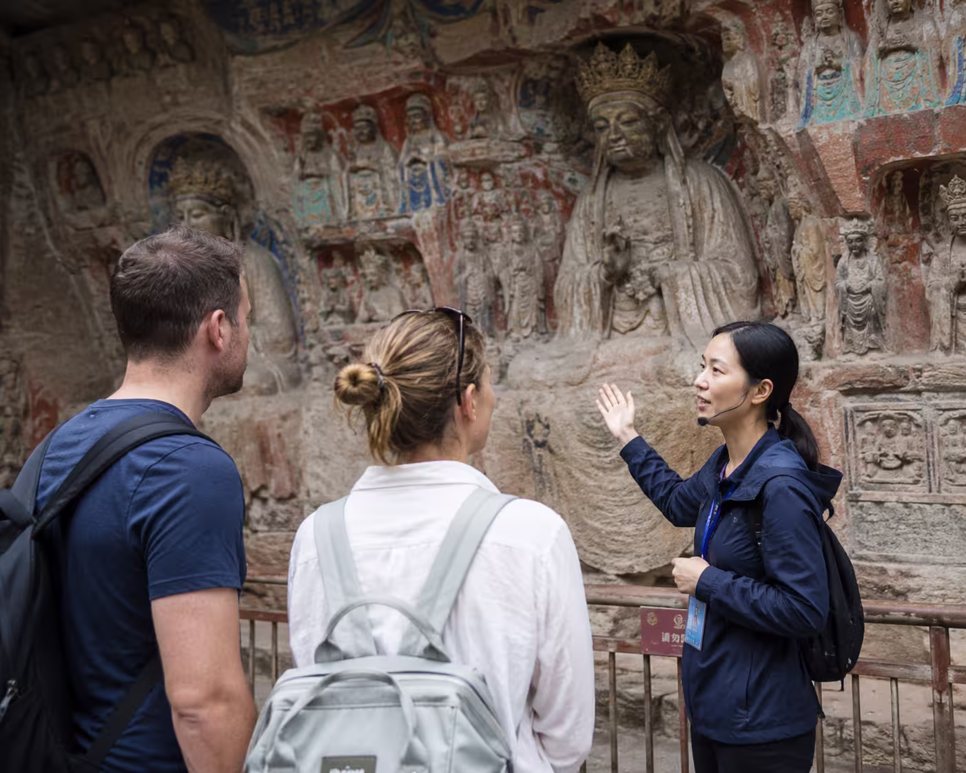 Professional English-speaking private tour guide in Chongqing