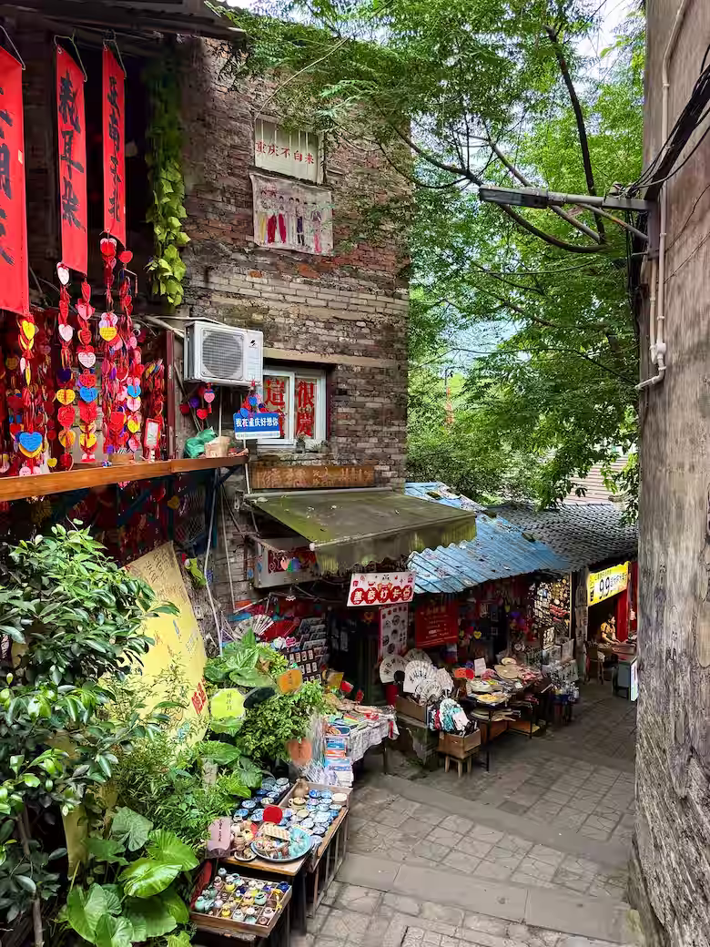Authentic local Chongqing noodles and street food experience